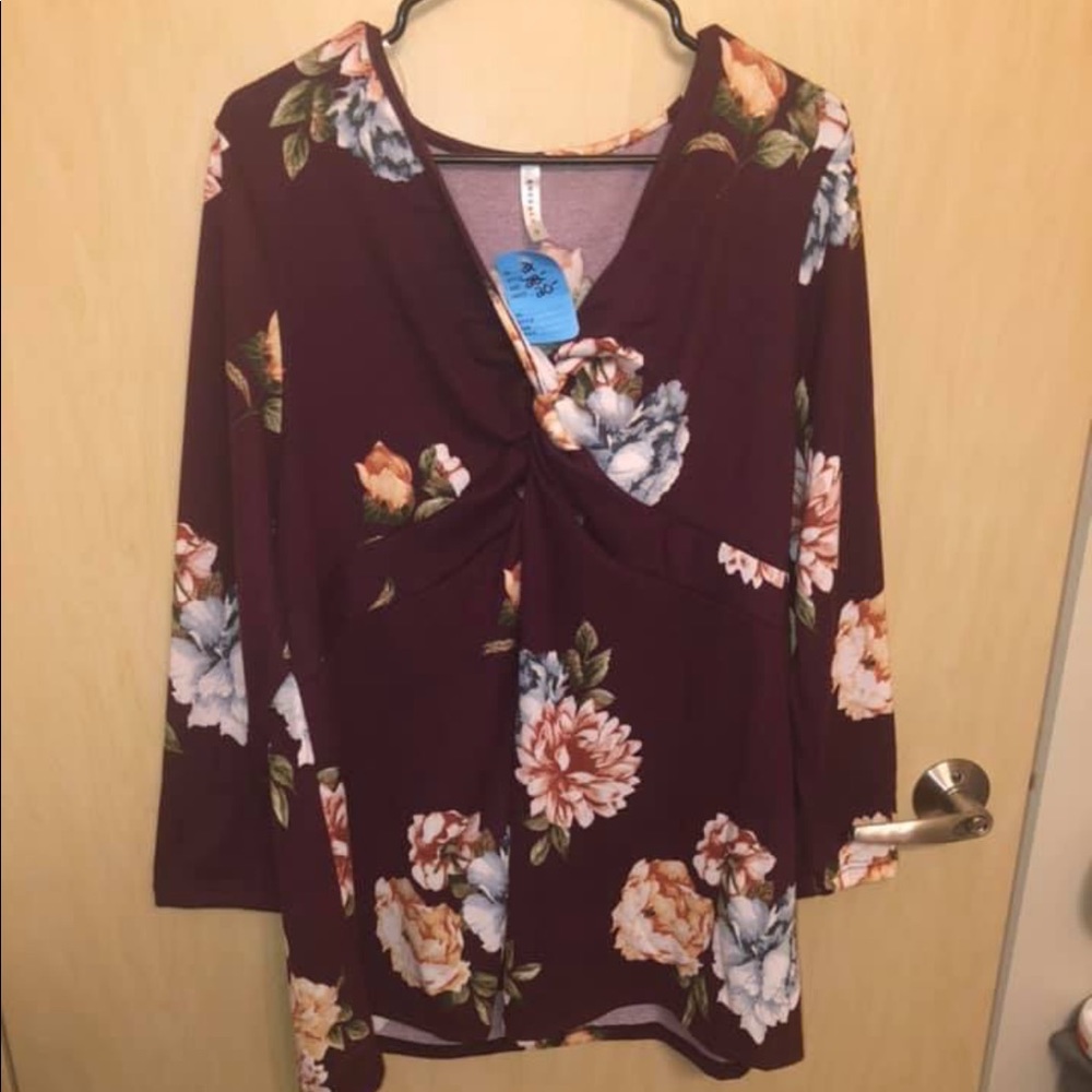 3x plus Size maroon floral top